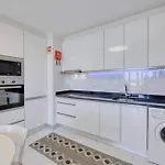 Ocean View! 2-bedroom Cosy Apartment Portimao