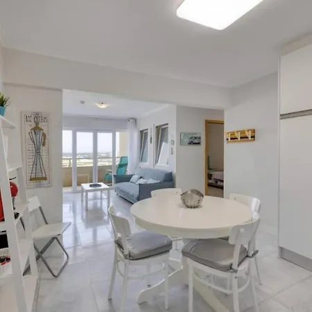 Ocean View! 2-bedroom Cosy Apartamento