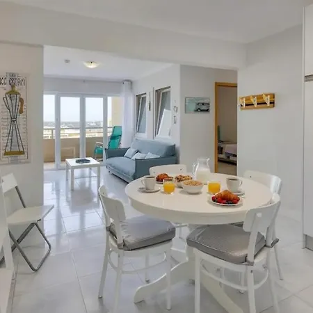 Ocean View! 2-bedroom Cosy