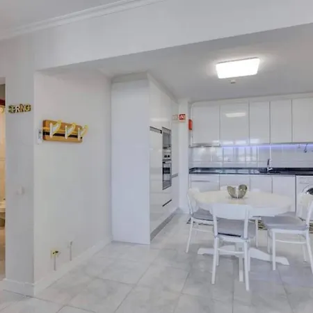 Ocean View! 2-bedroom Cosy Apartamento *